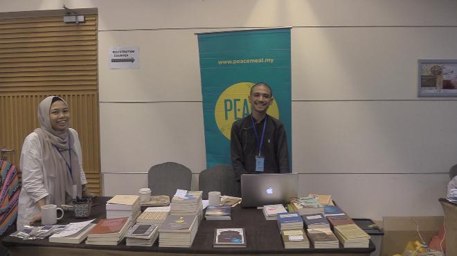 Book vendor at the event and owner of an the awesome cafe Mukha that hosts a bunch of Islamic events, Aman.